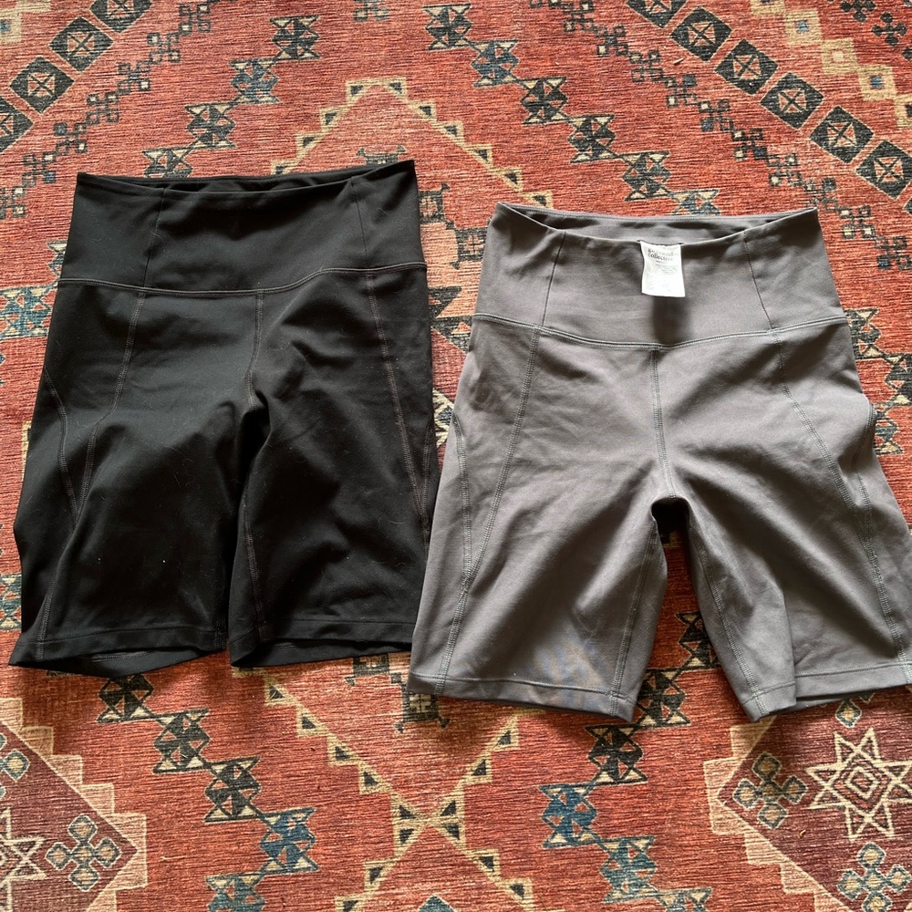 Girlfriend Collective bike shorts.